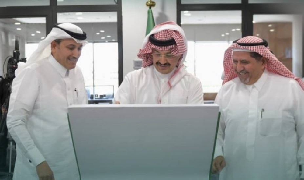 أمير عسير يدشن 9 مشروعات للطرق بالمنطقة بتكلفة بلغت 473 مليون ريال