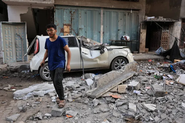 Civil Defense: Israeli Strikes Kill at Least 8 in Gaza