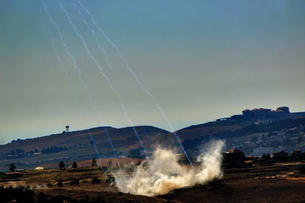 Israel Issues Evacuation Warnings North of Litani, Kills 7 in Strikes on Tyre