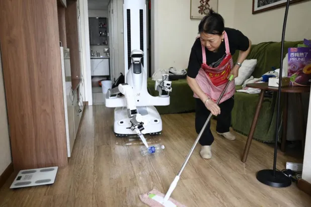 AI Robot Cleaners Leave the Lab for China’s Living Rooms