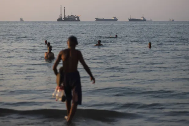 Hormuz Shock Hits Gulf Economies, Saudi Arabia Takes Center Stage in 2026