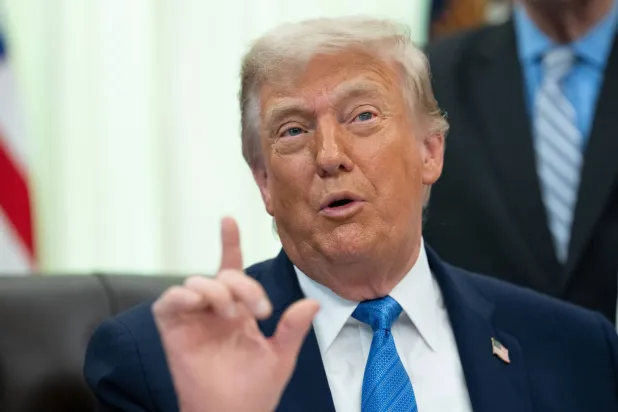 Trump Cancels Iran Strikes, Touts Imminent Deal
