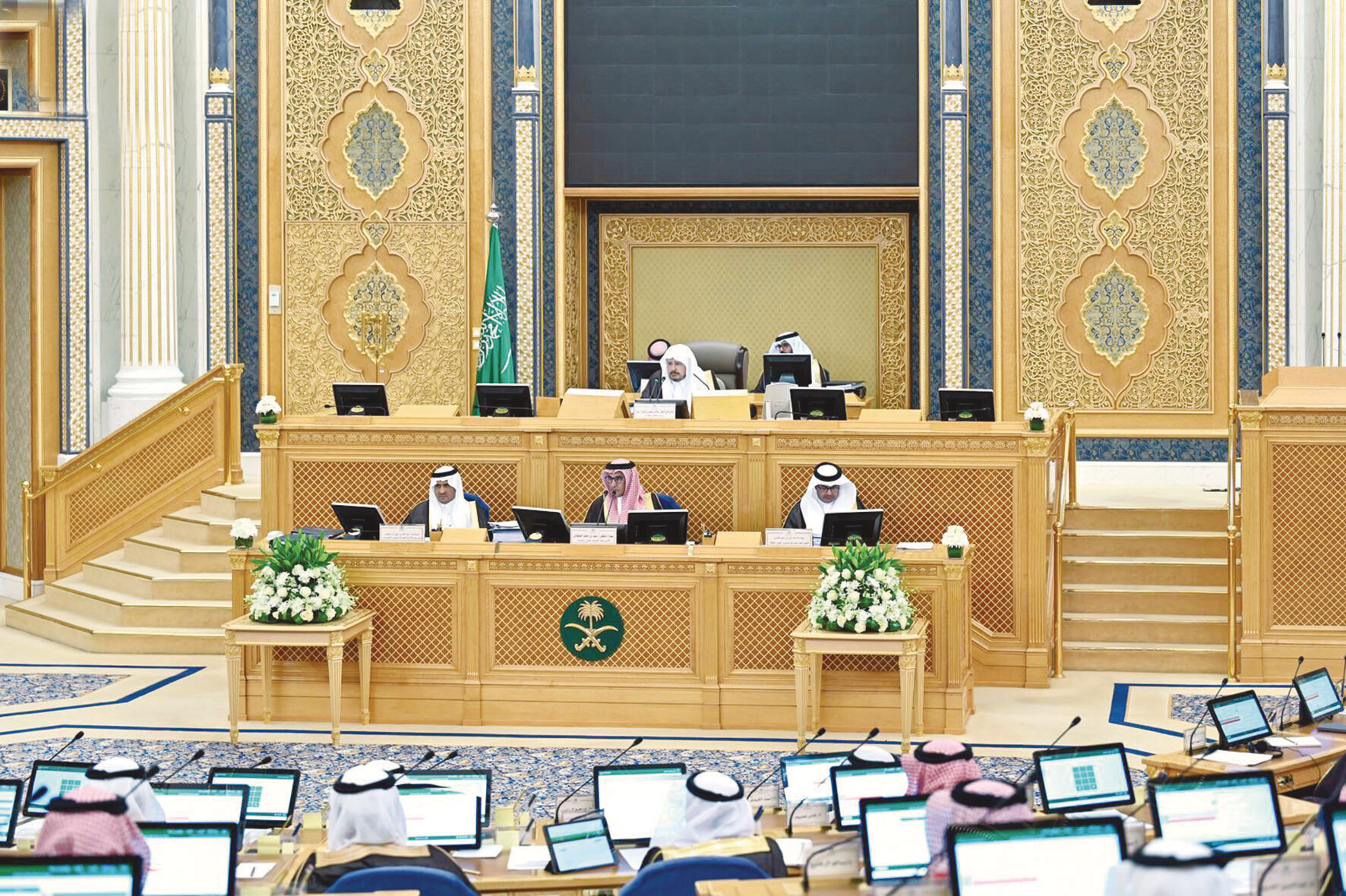 مناقشة حزمة تقارير واتخاذ قرارات تحت قبة «الشورى»