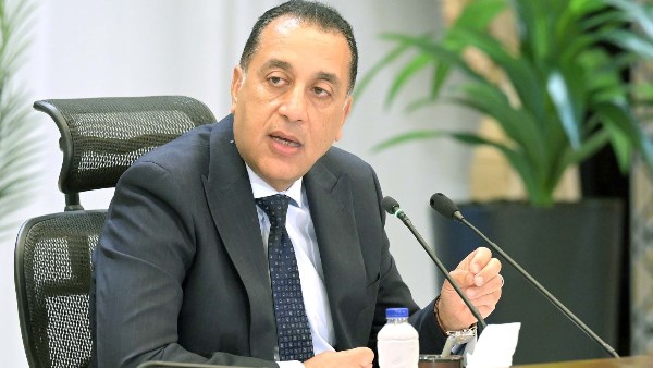 مدبولي: حوافز خاصة لتشجيع المواطنين والمصانع على استخدام طاقة المتجددة