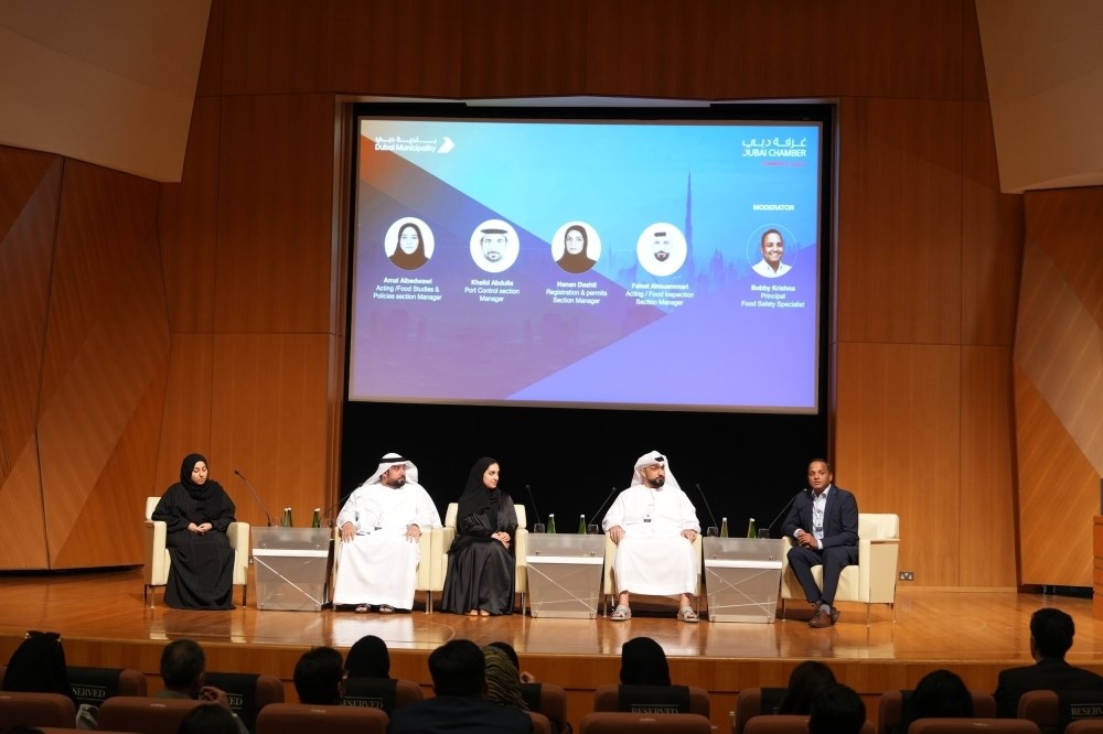 «غرفة دبي» و«بلدية دبي» توعيان مجتمع الأعمال بضوابط سلامة الأغذية