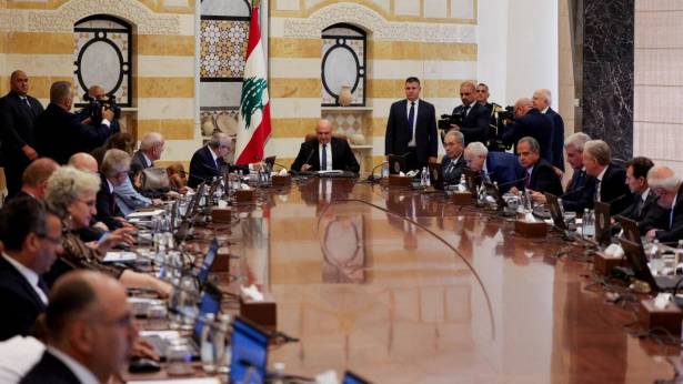 السفير الاميركي يسأل عن موقف هيكل؟