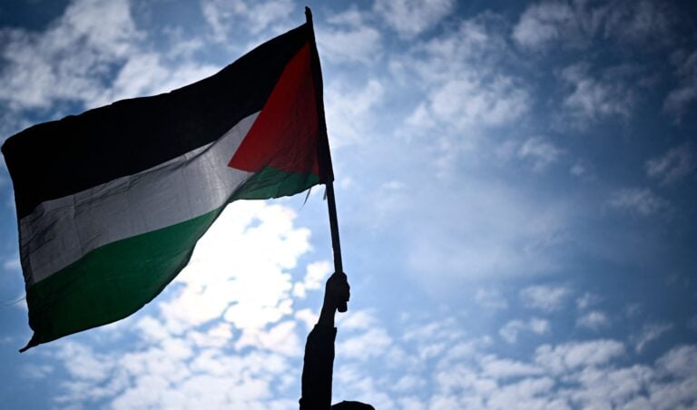 كيف تغيّر الضمير الجمعي العربي خلال نصف قرن: صناعة الوعي الجديد في الجامعات ووسائل التواصل (٢/٣)
