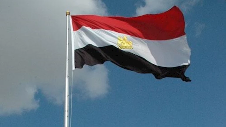مصر تدين استهداف مطار الكويت وتؤكد تضامنها مع الأشقاء