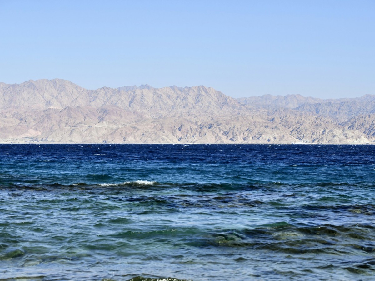 Brent Climbs to $94 as Houthis Target Israeli Vessels in Red Sea