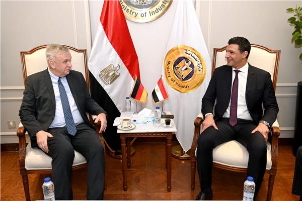 وزير الصناعة يبحث مع سفير ألمانيا