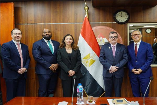 الاستثمار البريطانية الدولية