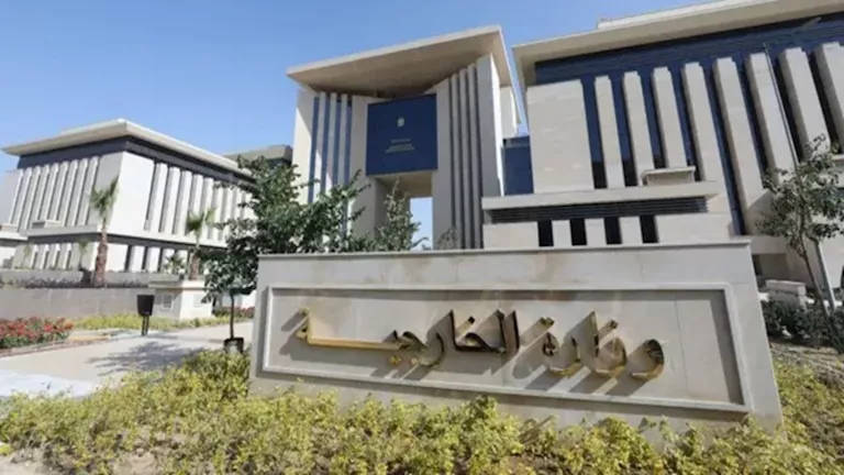 مصر تعزي العراق في ضحايا انقلاب حافلة جنوب البلاد