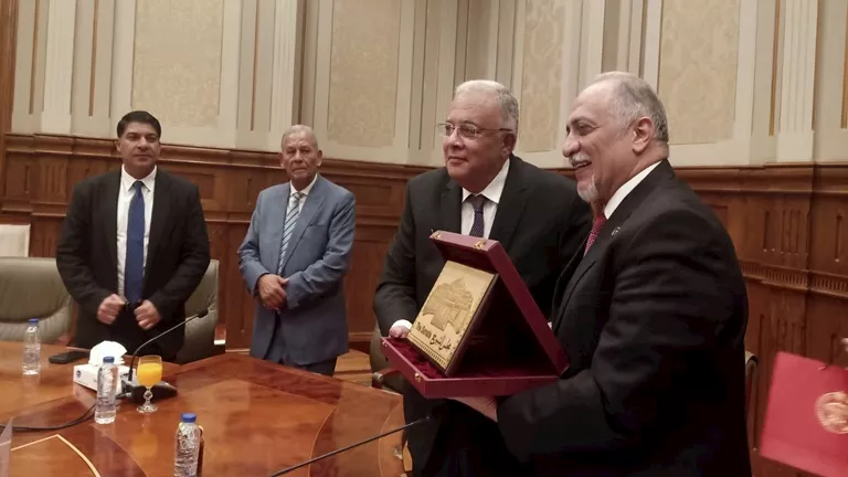 مجلس الشيوخ يكرم رئيس القومي لحقوق الإنسان ويؤكد دعم التعاون