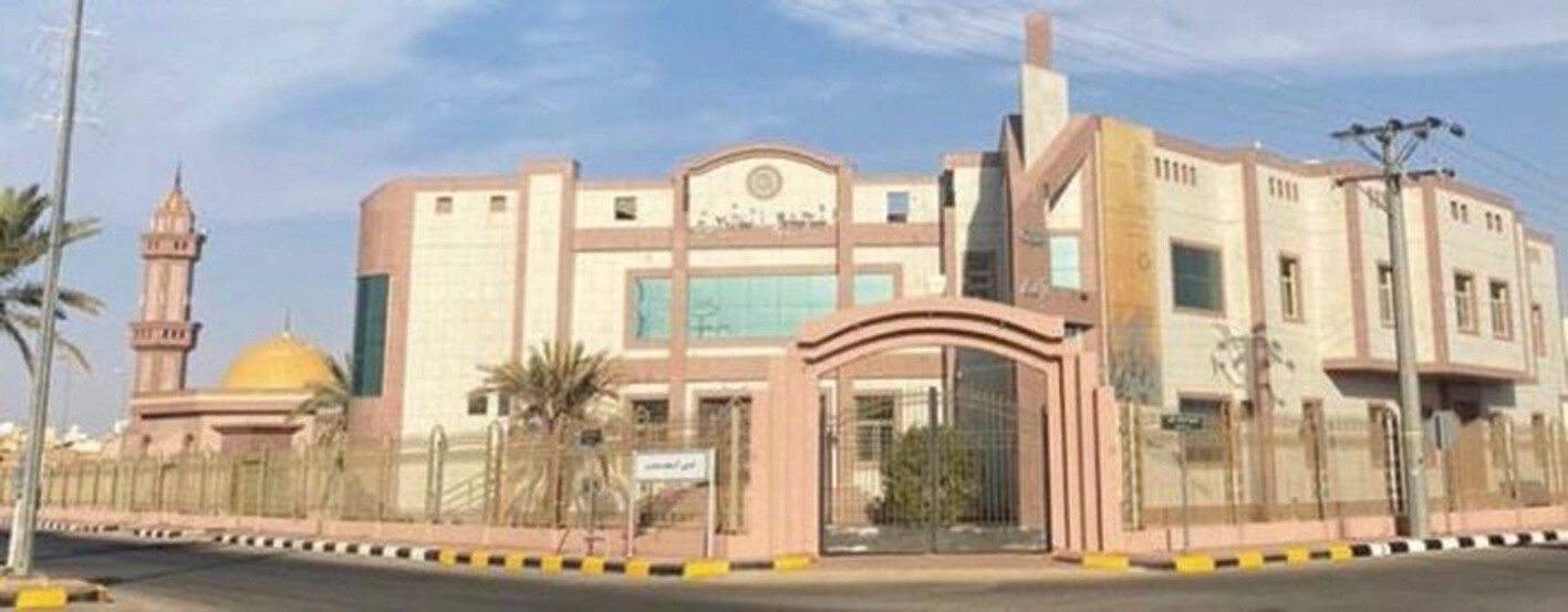 ثرمداء تحتفي بمكتبة العنقري التاريخية