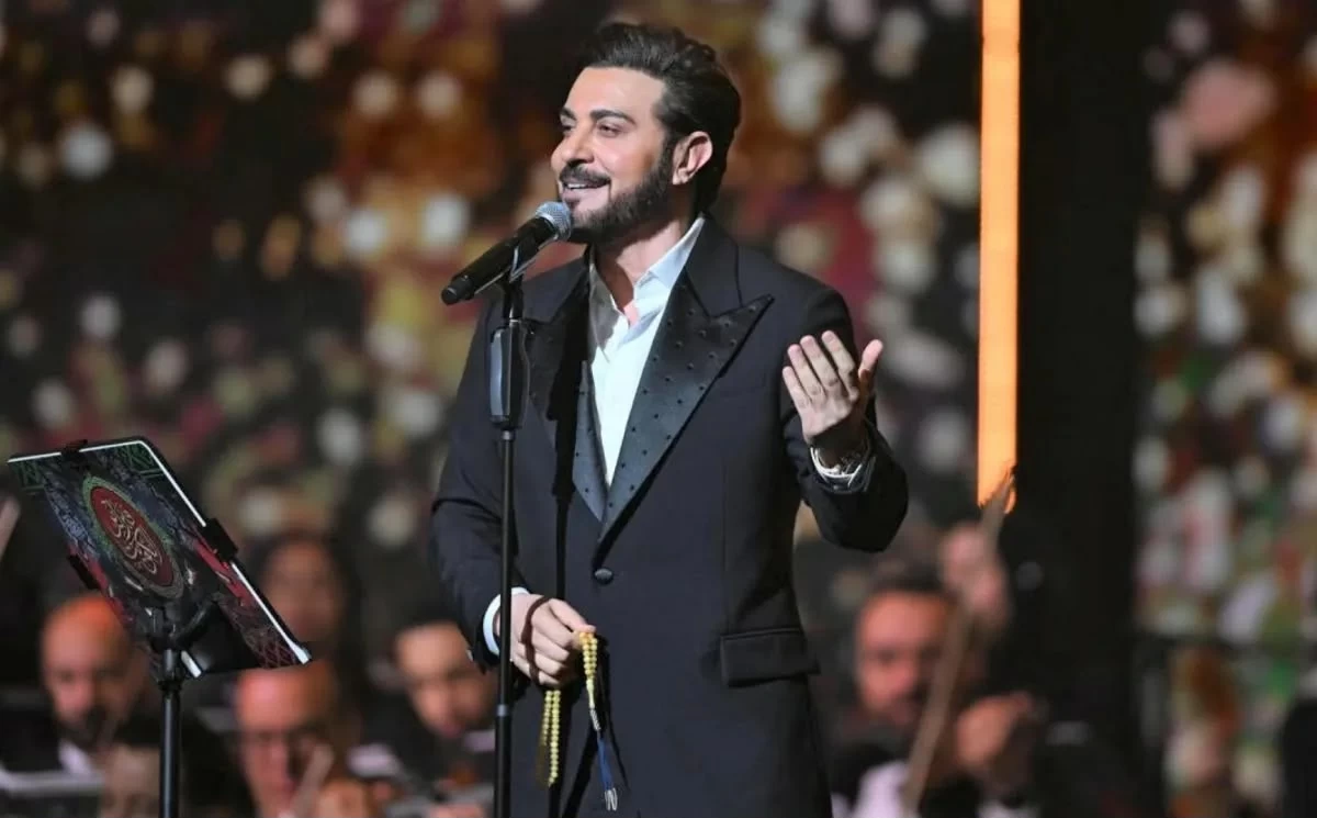 من الخليج إلى أمريكا.. «برنس الغناء» يحمل «صوت الحب» إلى جماهير كأس العالم