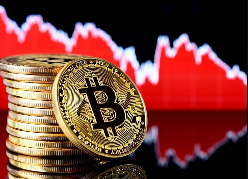 العملات المشفرة تعزز مكاسبها والبيتكوين تتداول فوق 63 ألف دولار