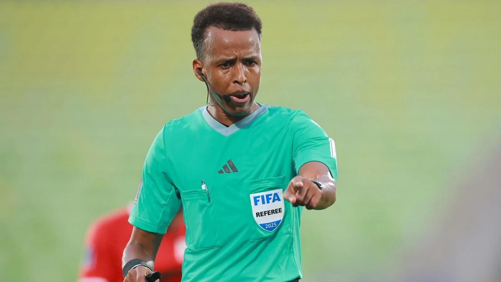 السلطات الأمريكية تمنع أفضل حكم أفريقي من المشاركة في مونديال 2026