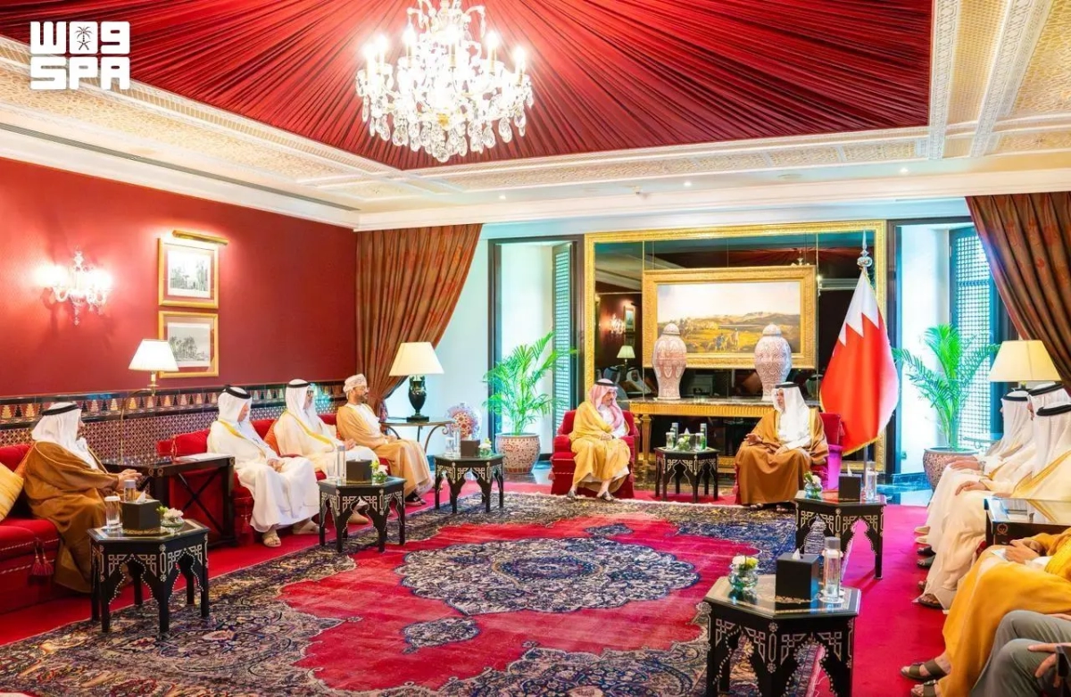 Bahraini Crown Prince meets Gulf foreign ministers