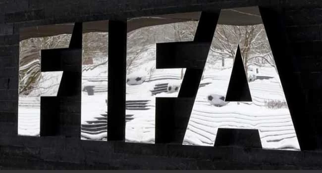 «الفيفا» يغيّر قواعد الانتقالات.. عقود اللاعبين لن تكون كالسابق