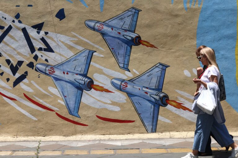 قراءات غربية في استراتيجية الهجوم: كيف ترى إيران الجديدة نفسها؟