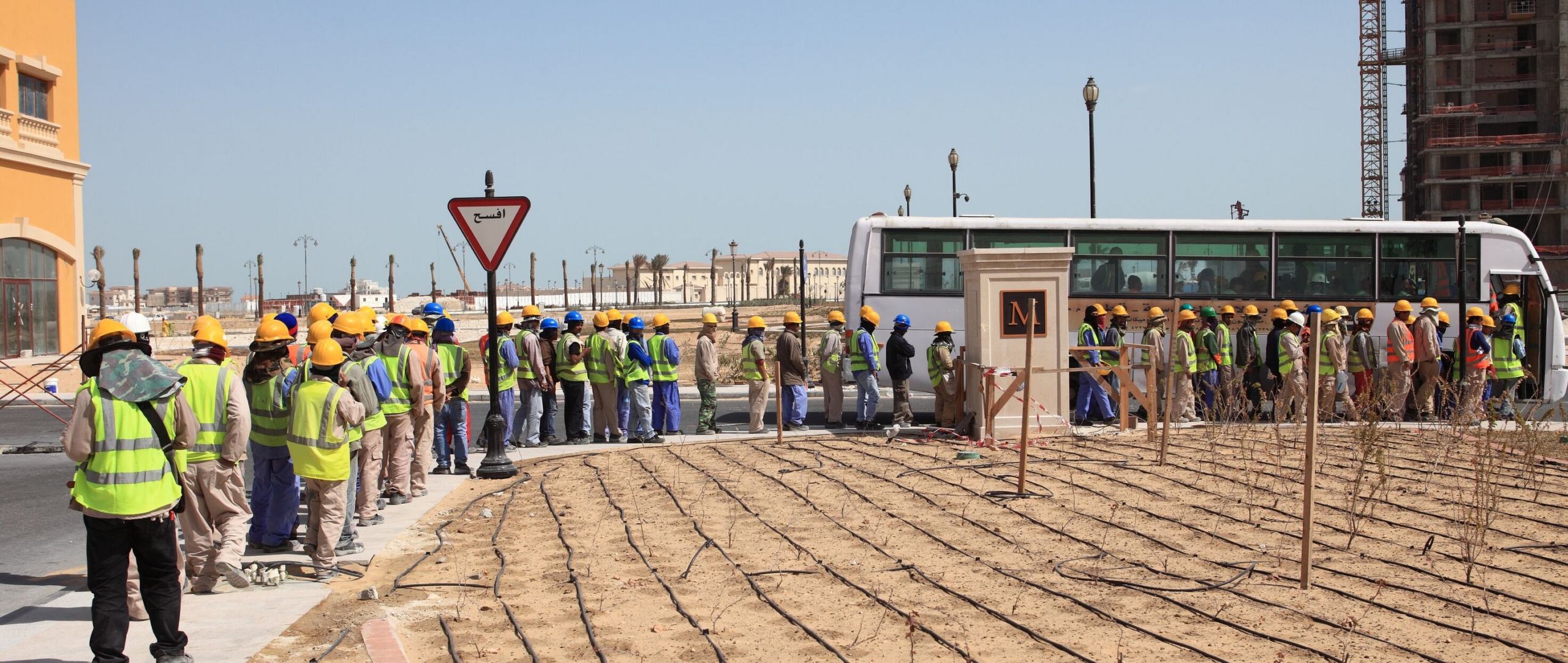 Gulf States: Phone searches, arrests exacerbate existing restrictions on trade unions, expression