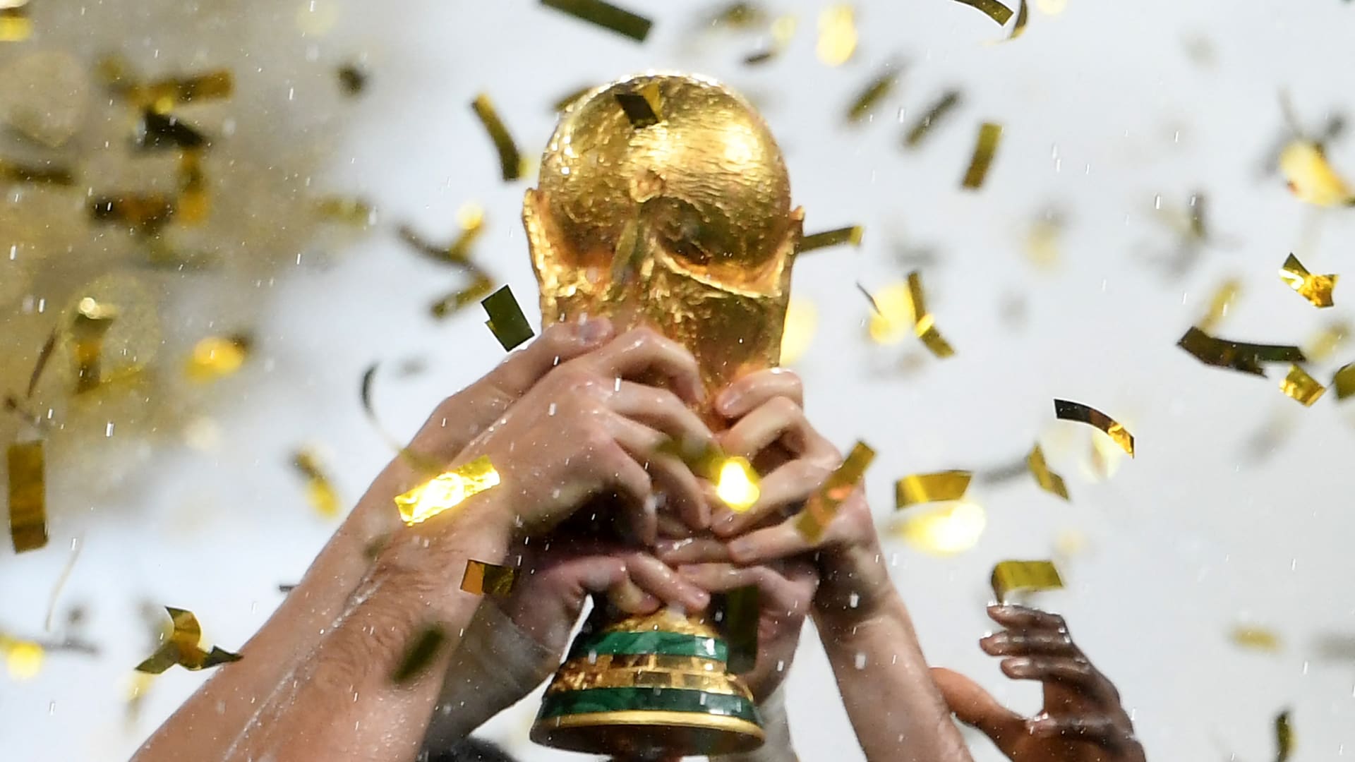 11 لاعباً بارزاً خارج كأس العالم 2026.. تعرّف عليهم