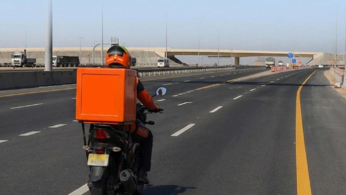 Over 12,000 air-conditioned rest stations for delivery workers as UAE Heat Stress Prevention Policy takes effect