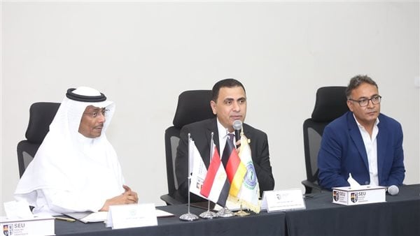 مذكرة تفاهم بين جامعة ساكسوني مصر للعلوم التطبيقية والاتحاد العربي للمخلصين الجمركيين