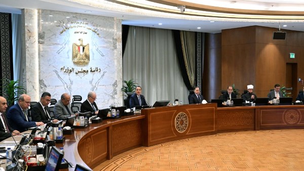 الوزراء يوافق على تخصيص أراضٍ لإقامة مشروعات تنموية