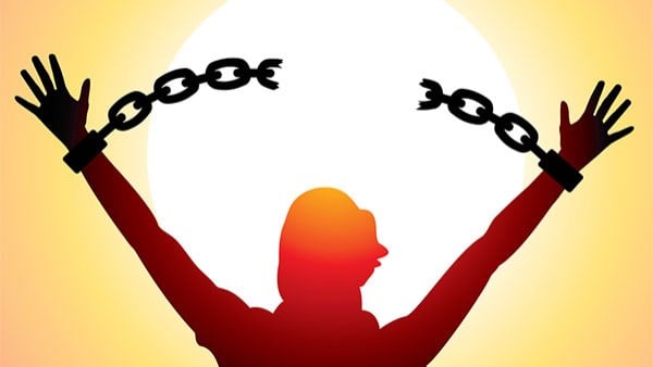 هل تعني الحرية أن يفعل الإنسان ما يشاء بلا ضابط ولا قيد؟.. علي جمعة يوضح