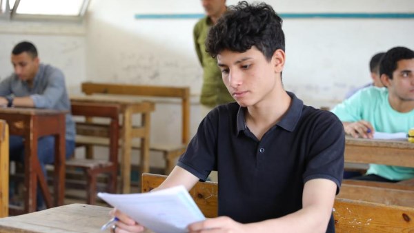 اليوم.. طلاب العلمي بالثانوية الأزهرية يؤدون امتحان القرآن والحديث