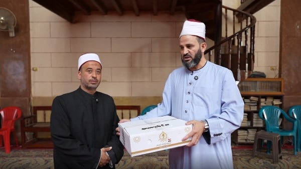 وزارة الأوقاف تسلِّم الدفعة الثانية من لحوم الأضاحي في 21 محافظة .. صور