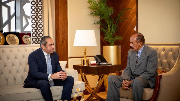 الرئيس الإريتري يشيد بالعاصمة الجديدة: أحد أبرز معالم القرن ونموذج ملهم للتنمية العمرانية
