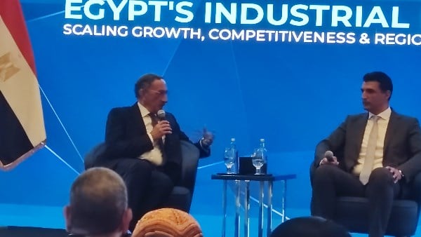 وزير الصناعة: نستهدف 100 مليار دولار صادرات بحلول2030 وخلق ميزان تجاري إيجابي