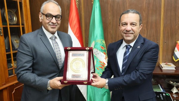 محافظ المنوفية يبحث سبل التعاون المشترك مع نادي القضاة