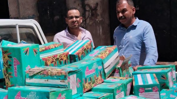 ضبط 8280 عبوة مشروب مجهول المصدر وغير صالح للاستهلاك بأسيوط