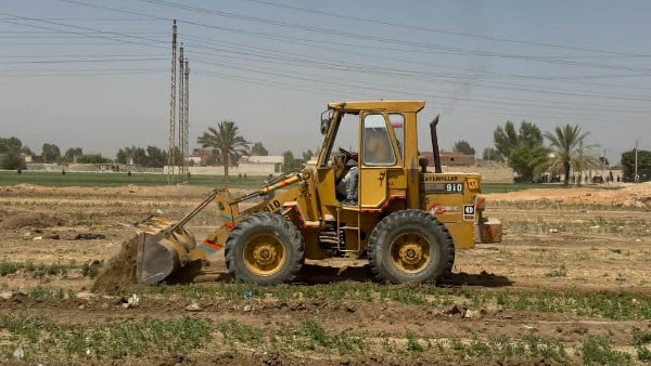 جهاز مدينة أسيوط الجديدة يسترد 30 فدانا املاكا للدولة