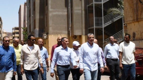 أخبار أسوان| المحافظ يتفقد إنشاء فندق بـ أطلس .. رئيس الجامعة: لا مكان لأي متجاوز