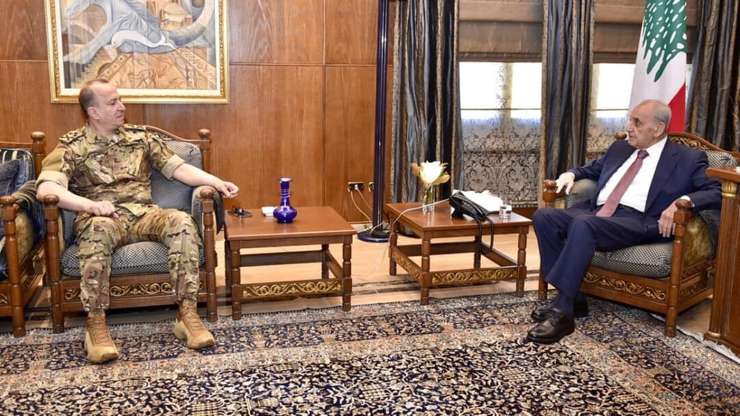 بري تابع مع نائبه شؤونا تشريعية واستقبل قائد الجيش وحاكم مصرف لبنان