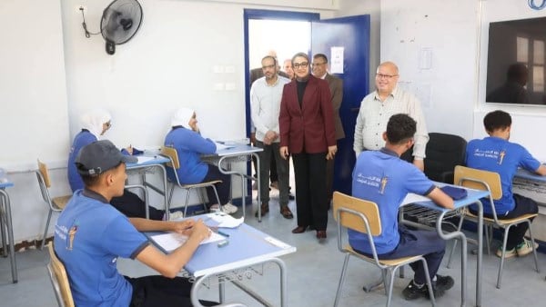 انتظام سير الامتحانات.. جولات ميدانية للمحافظين لمتابعة لجان الشهادة الاعدادية في المدارس