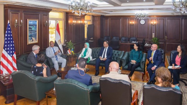 محافظ الإسكندرية يبحث مع القائم بأعمال سفارة أمريكا تعزيز التعاون