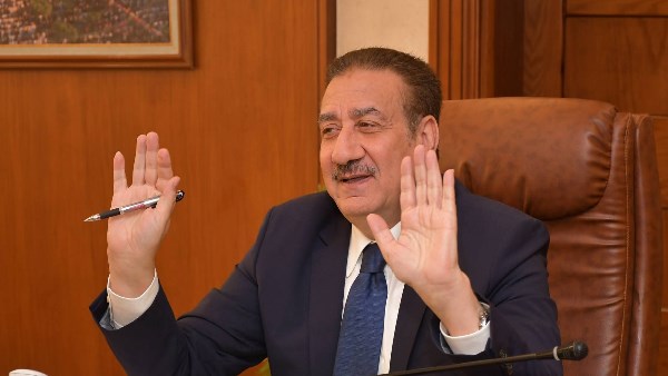 محافظ بورسعيد يهنئ النادي المصري و جماهيره بالتتويج بكأس العاصمة