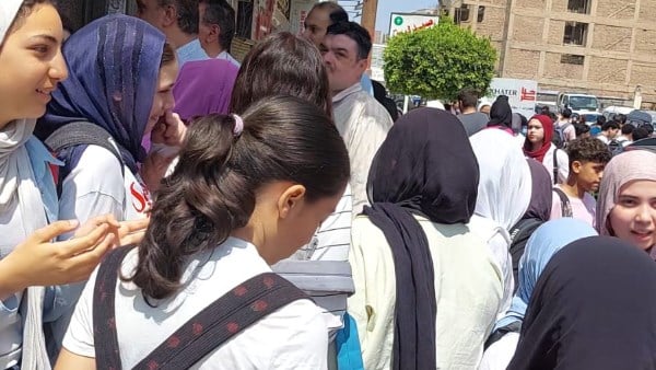 فرحة وارتياح بين طلاب الشهادة الإعدادية بالقليوبية بامتحان الهندسة