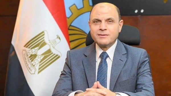 استمرار حملات رش البعوض والحشرات الطائرة في قرى ومراكز الغربية