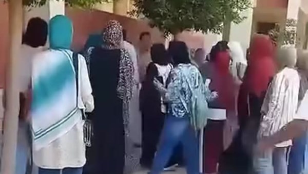 أولياء أمور ضربوا بعض .. ننشر مذكرة رئيس لجنة امتحان إعدادية مدرسة الشرقية