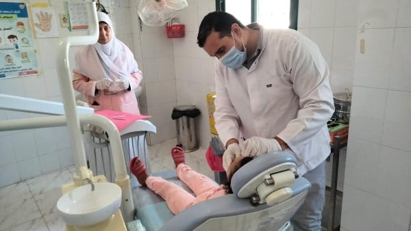 توقيع الكشف الطبي على 7558 مواطنًا خلال قوافل مجانية في كفر الشيخ