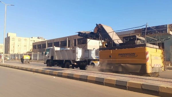 رفع كفاءة النظافة العامة بشوارع حي شرق كفر الشيخ