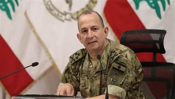 ما دلالات زيارة قائد الجيش إلى باكستان؟