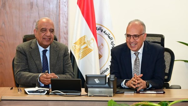 وزيرا الري والكهرباء يبحثان التوسع في استخدام الطاقة الشمسية بمحطات الرفع