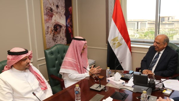 وزير الكهرباء يبحث مع  «أكوا باور» السعودية أوجه التعاون والعمل المشترك